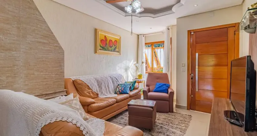 Casa Sobrado com 3 dormitórios/Quartos .Garagem Coberta. Árvores Frutíferas.