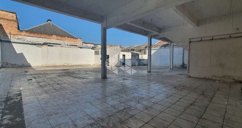 Terreno 1000m² no 4º Distrito  com Pavilhão 392m² de área útil  -  Bairro Floresta