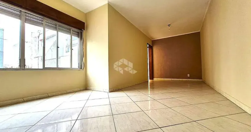 Apartamento 2 dormitórios, 73,64m² área útil, reformado bairro São Geraldo.