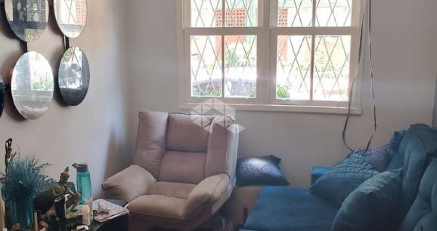 Apartamento 02 Dormitórios c/vaga - Petrópolis