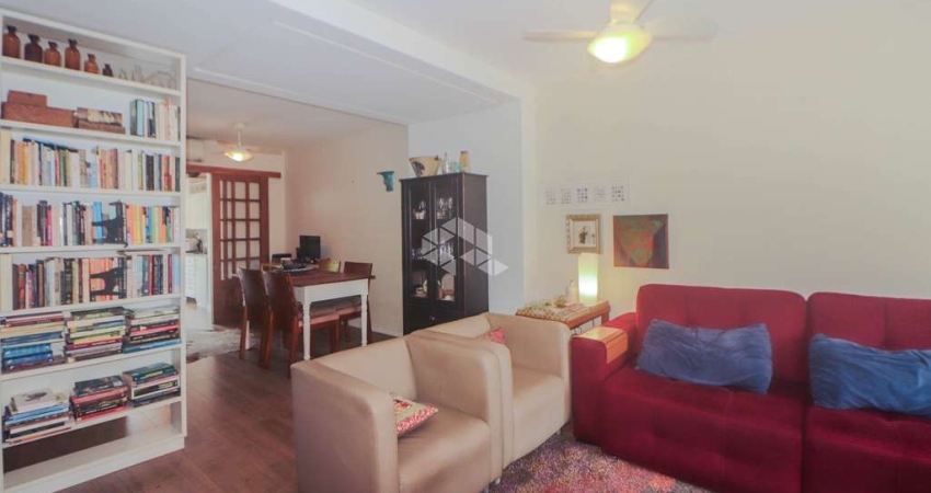 Casa em condomínio 117m² com 4 dormitórios no bairro Cavalhada, Porto Alegre