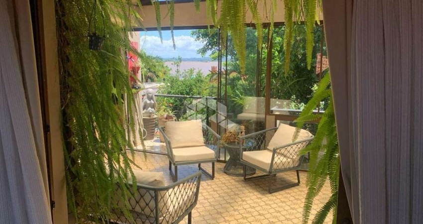 Casa em Condomínio na Vila Assunção com Vista para o Guaíba