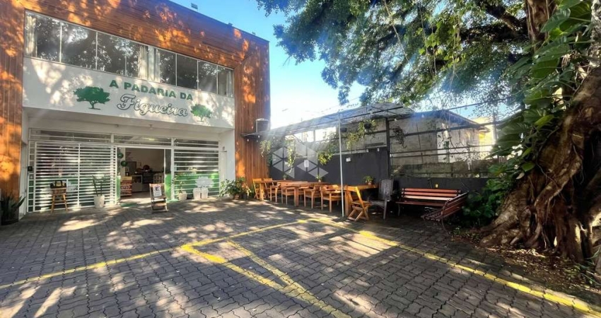 Prédio comercial com 322m² de área total, no bairro Tristeza/Camaquã
