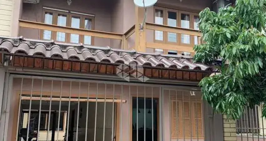 Excelente sobrado com três dormitórios e suíte no Porto Verde Alvorada.