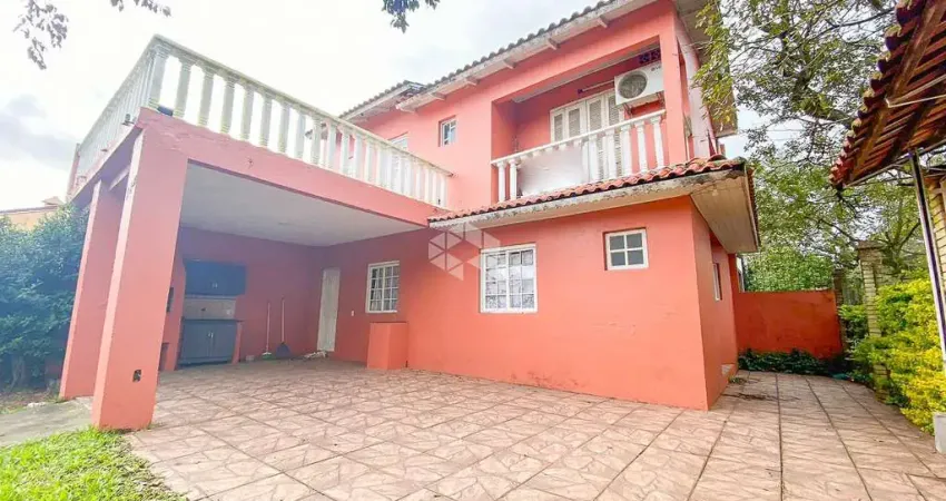 Casa com 02 dormitórios no jardim Algarve em Alvorada.