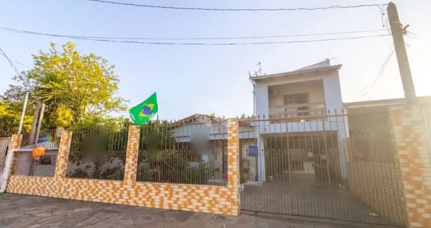 Casa de 03 dormitórios no bairro Maringá Alvorada.