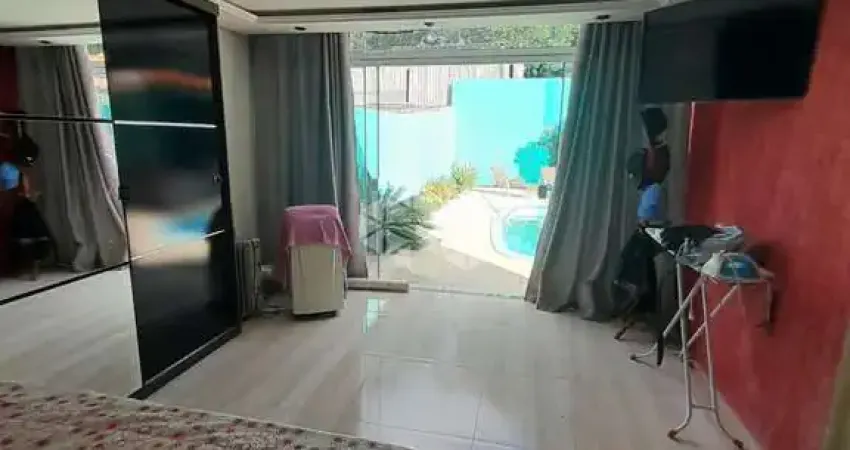 Casa com 2 quartos à venda na Jardim Elisabete, 129, Martinica, Viamão