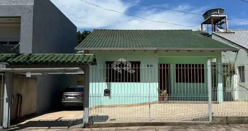Casa com 3 quartos à venda na Rua Romalino Feijó Frago, 22, Cecília, Viamão