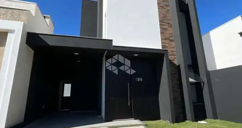 Sobrado três dormitório sendo uma suíte no condomínio vivare