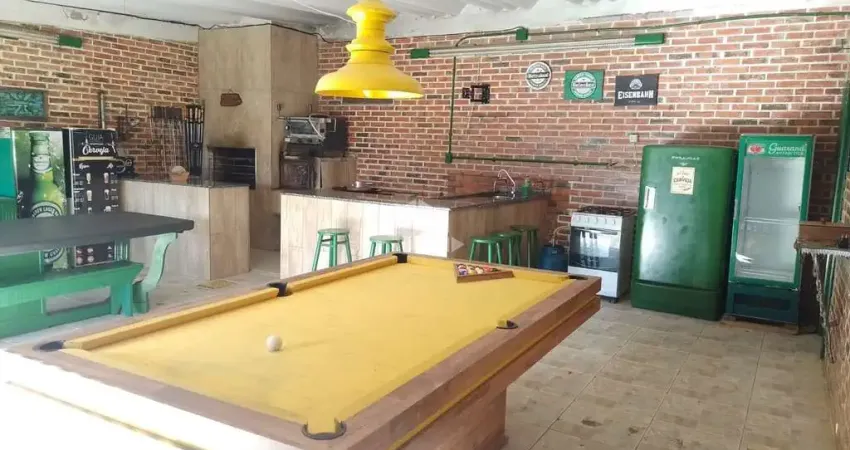 Casa com 4 quartos à venda na Rua Jacundá, 164, Guarujá, Porto Alegre