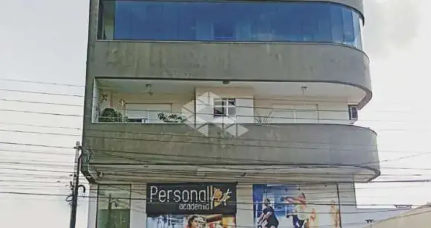 Apartamento de143m com 3 quartos e uma suíte com banheira 2 vagas de garagem  no Santa Lucia, com ampla sacada e vaga de garagem para 3 carros