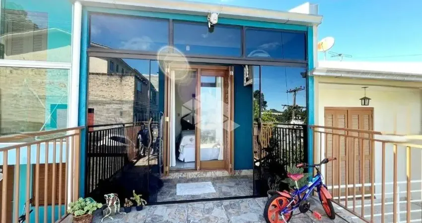 Casa com 2 quartos à venda na Zoraide Bortolini Rizzotto, 28, Santa Catarina, Caxias do Sul
