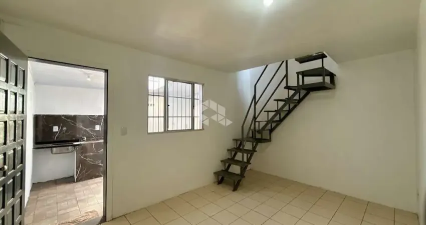 Casa com 2 quartos à venda na Rua Maria Cavalli, 266, Santa Catarina, Caxias do Sul