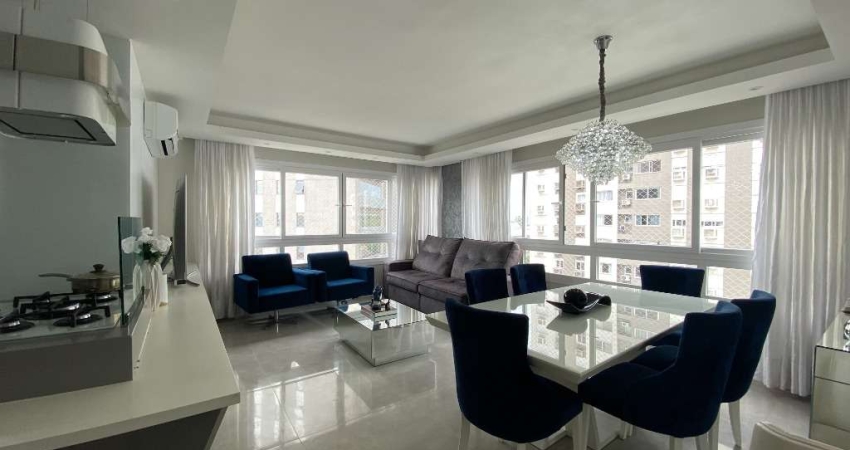 Apartamento 2 dormitórios e 2 vagas no bairro São Sebastião.