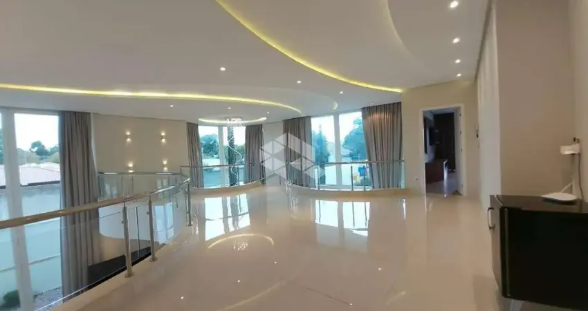 Casa de Alto Padrão com 4 Quartos e Churrasqueira em Rio Grande/RS