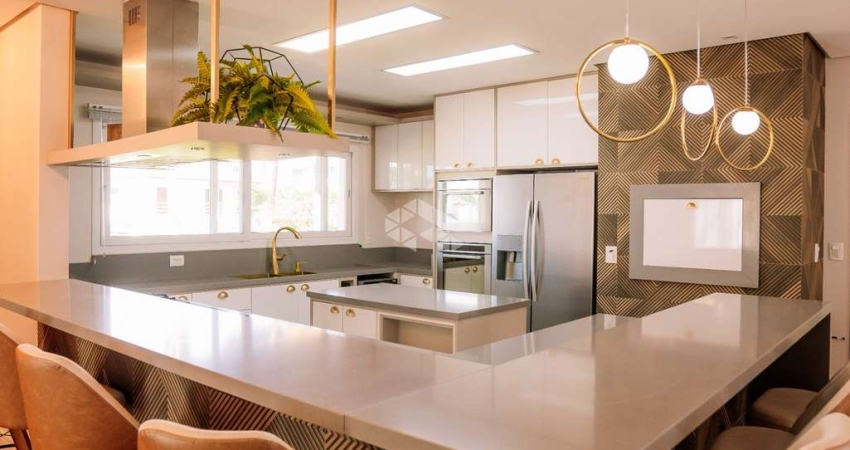 Imóvel de Luxo à Venda em Nova Petrópolis: Casa com 5 Dormitórios, Piscina Aquecida e Quiosque