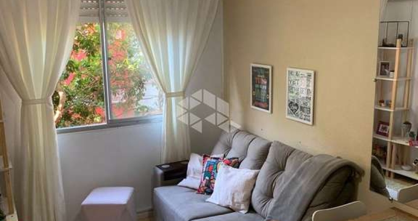 Apartamento no bairro Jardim Itu em Porto Alegre de 1 dormitório
