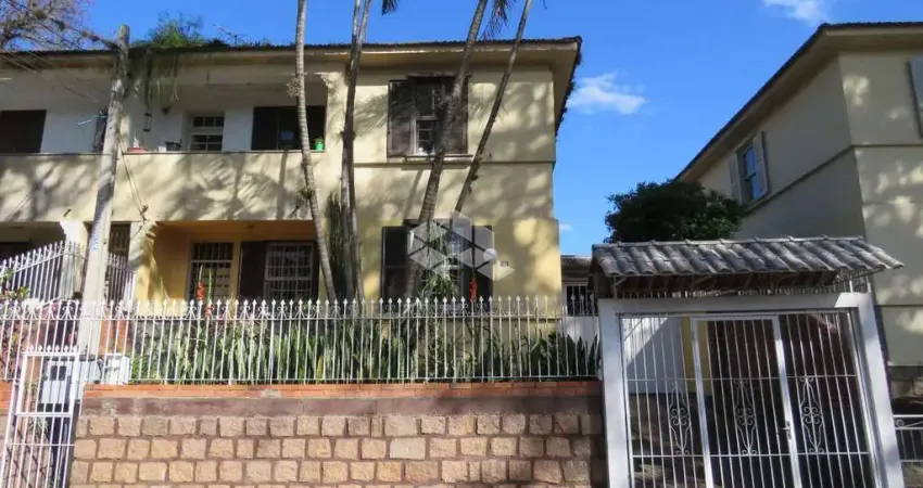 Apartamento de 03 dormitórios e 04 vagas com 65m² no bairro Passo da Areia em Poa.