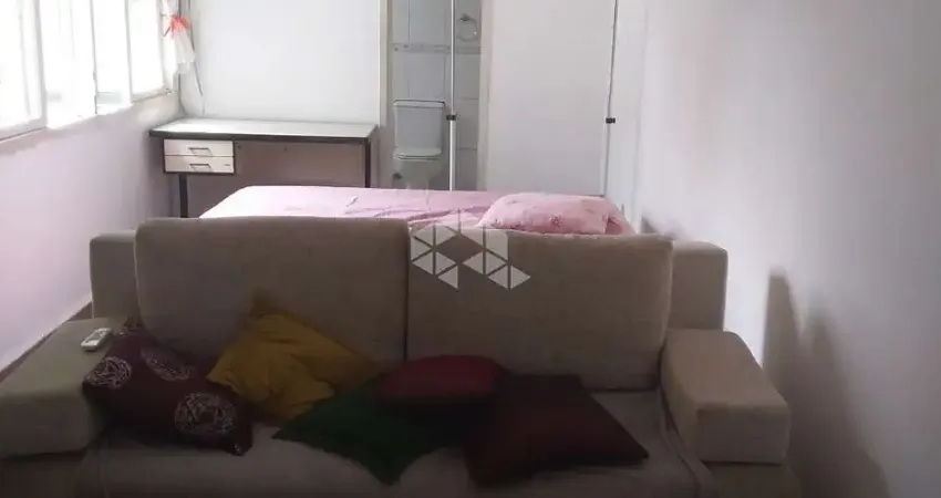 Casa em condomínio fechado com 1 quarto à venda na Rua Domingos Seguézio, 218, Vila Ipiranga, Porto Alegre