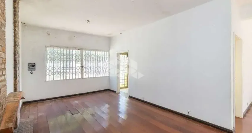 Casa com 4 quartos à venda na Rua Luiz Cosme, 328, Passo da Areia, Porto Alegre