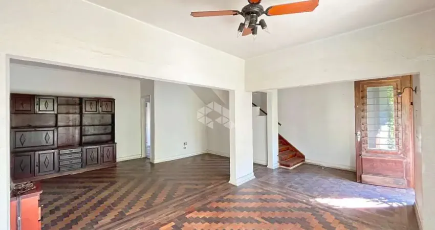 Casa com 4 quartos à venda na Rua Carazinho, 64, Petrópolis, Porto Alegre