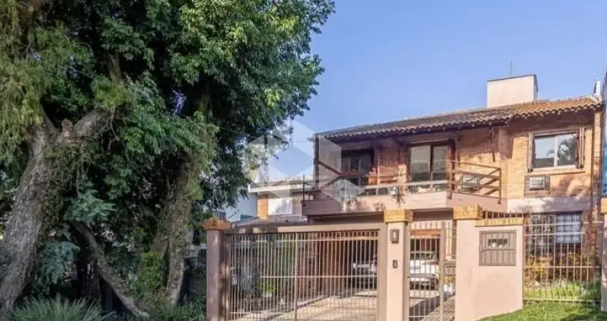 Casa alto padrão no Chácara das Pedras - 4 dorms, suíte, piscina e elevador