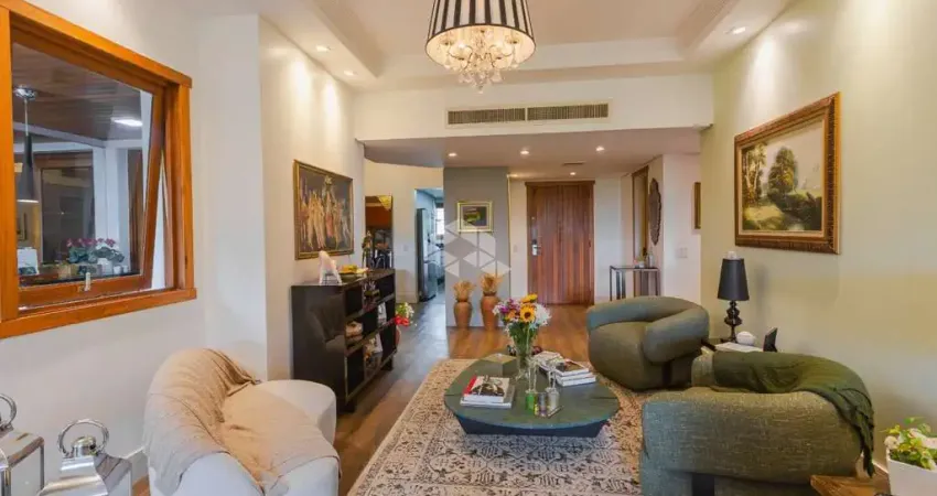 Apartamento com 3 quartos, 1 suíte, 2 vagas, 209 m², ampla sacada com jardim e mobiliado.