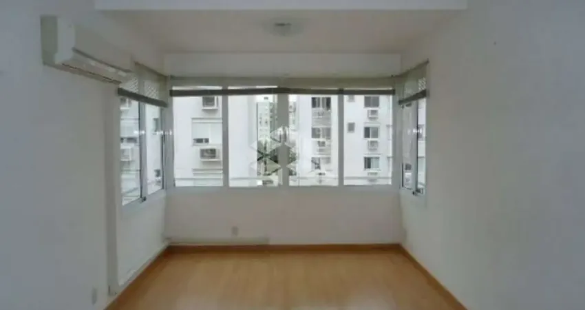 Apartamento de 02 dormitórios, 1 suíte, 01 vaga de garagem no bairro tristeza