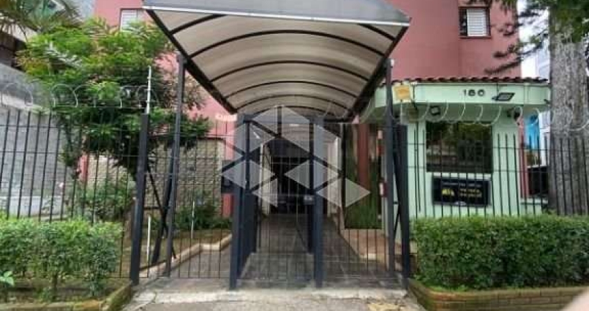 Apartamento com 2 dormitórios à venda, 27 m2 por R$ 330.000,00 - Itaquera.