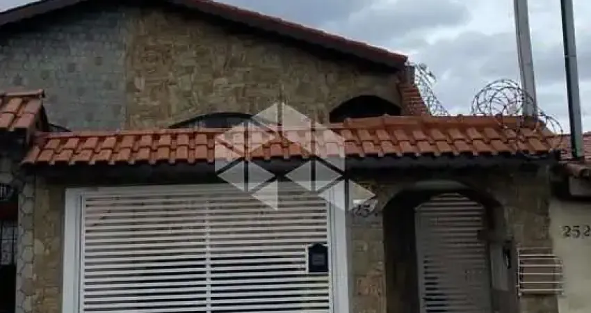 Casa com 3 quartos à venda na Rua Maria Angélica Franci, 254, Vila Franci, São Paulo