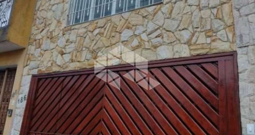 Sobrado à venda, 186m2 por R$ 689.000,00 - Cidade Líder.