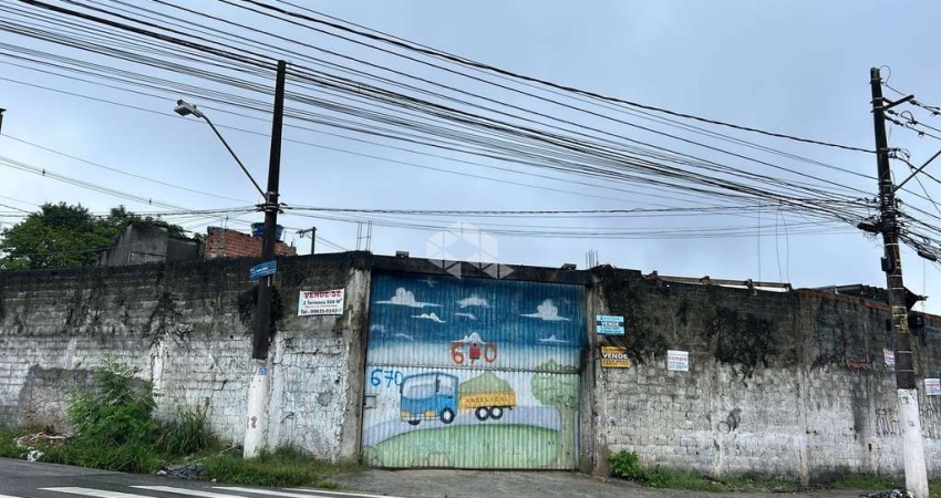 Terreno de 518m° à venda em Guaianazes!