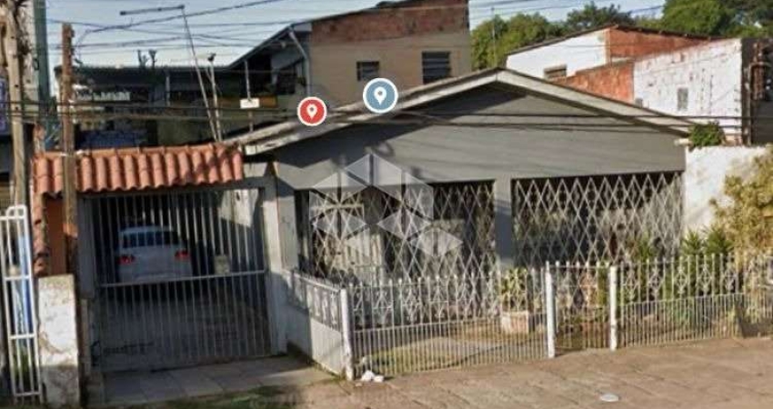 Casa residencial/comercial no Bairro Sarandi em Porto Alegre.