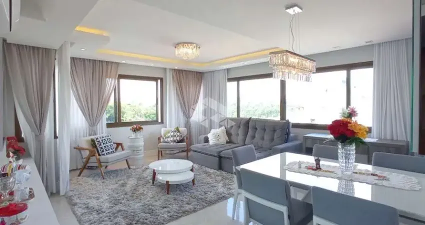 Apartamento 3 quartos convertido em 2, com 1 suíte e 2 vagas de garagem,  bairro Passo d'Areia em Porto Alegre.