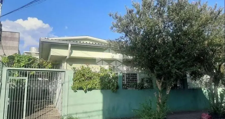 Casa de 7 quartos à venda Avenida Antunes Ribas, Jardim Itu - Porto Alegre