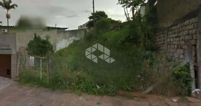 Excelente Terreno de 300m² no Bairro Itu Sabara, próximo a Igreja Nossa Senhora do Trabalho.