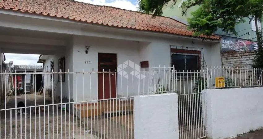 Residencia de 3 dormitórios sendo  1 suíte,  localizado no bairro jardim carvalho próximo a av. protásio alves.