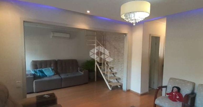 Excelente casa com 5 quartos, suíte, closet, lareira, salão festas/gourmet, piscina, 5 vagas