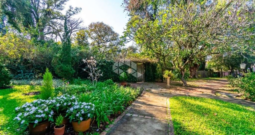 Terreno à venda na Avenida da Cavalhada, 5659, Cavalhada, Porto Alegre