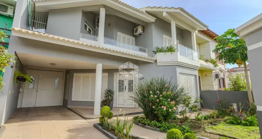 casa residencial ou comercial de 406 m, com 3 Quartos, suíte, 3 salas,2 banheiros, 6 vagas, Niterói