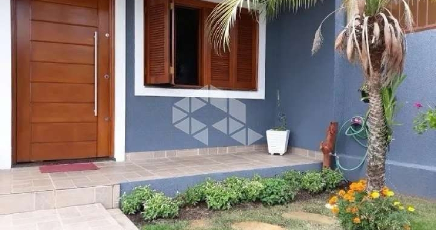 Casa com 3 quartos à venda na Rua Sargento Bruno Feldmann, 80, Guarujá, Porto Alegre
