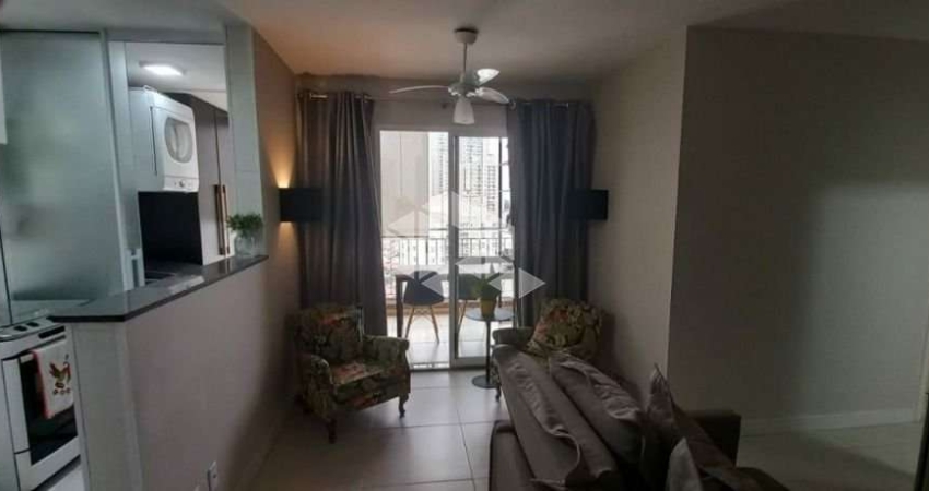 Apartamento de 57m², com 2 dormitórios, sendo 1 suíte, 1 vaga, andar alto.
