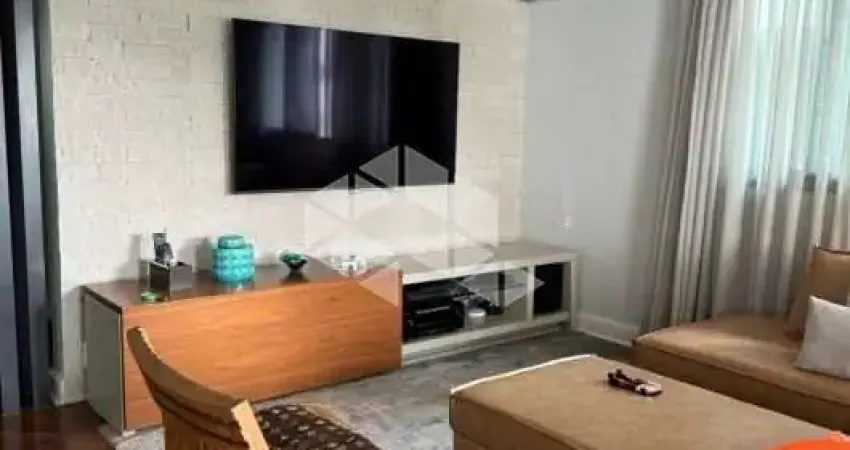 Apartamento à Venda com 4 Quartos, sendo 4 Suítes, 3 Vagas de Garagem, com 288m²