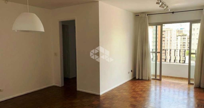 Apartamento à venda em Moema, São Paulo-SP. 3 quartos, 1 suíte, 2 salas, 3 banheiros, 1 vaga de garagem, 87m². Imperdível!