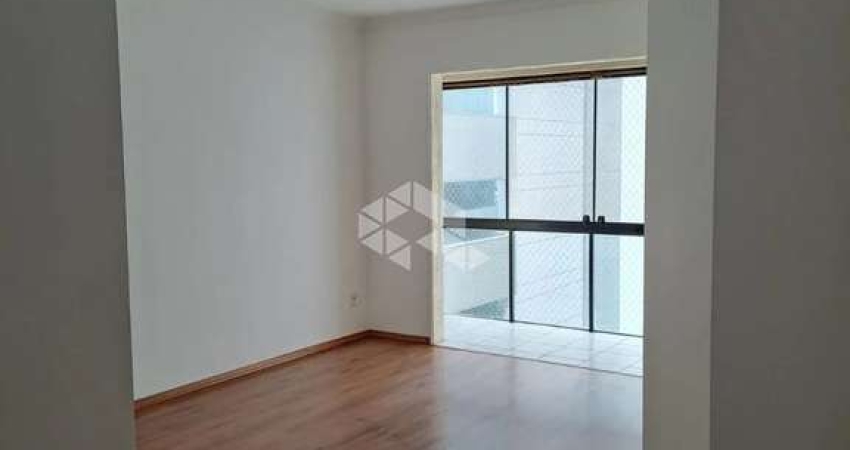 Apartamento à venda na Vila Olímpia, São Paulo-SP, com 3 quartos, 1 suíte, 2 salas, 2 banheiros, 3 vagas de garagem e 92,00 m². Agende uma visita!