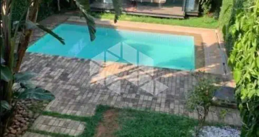 Linda Casa à venda, com armários e ar condicionado, em SP, no bairro Campo Belo. 3 quartos, 3 suítes (1 hidro), 2 salas, 4 banheiros, 3 vagas e 340,00
