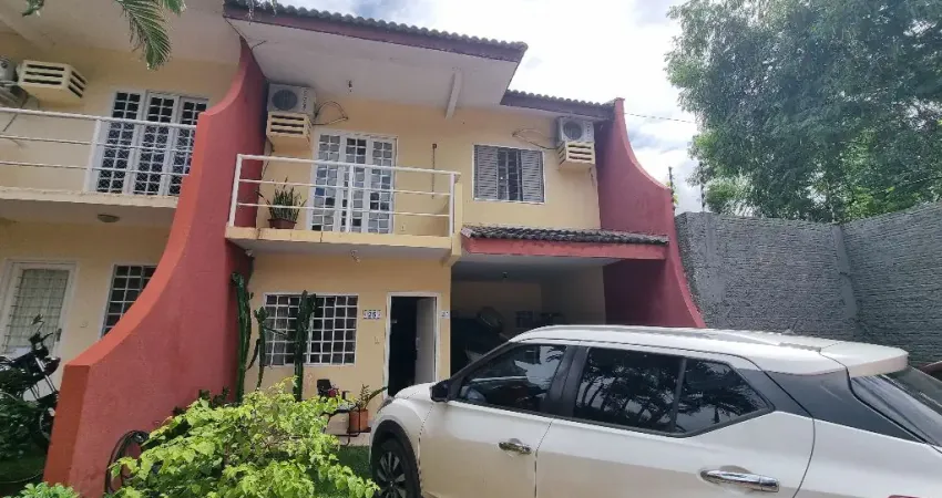Casa em condomínio fechado com 3 quartos à venda na Rua Capistrano de Abreu, 45, Santa Cruz, Cuiabá