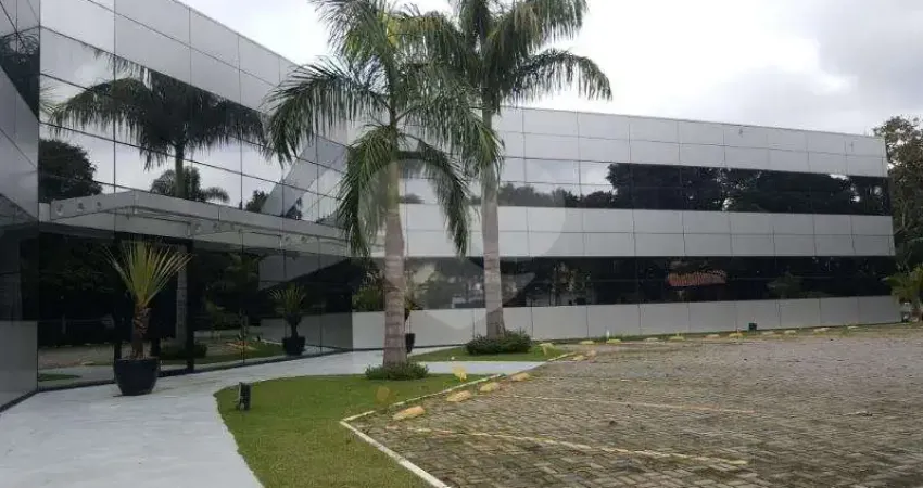Prédio Comercial/Industrial á venda em Interlagos SP - construção moderna envidraçada