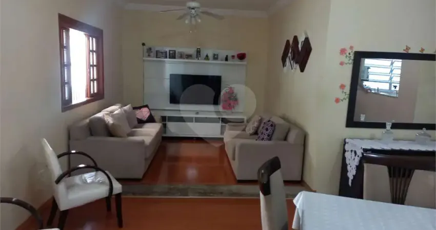 Casa térrea com 3 quartos à venda em Terceira Divisão De Interlagos - SP