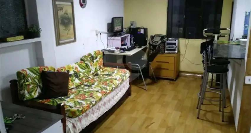 Sobrado com 6 quartos à venda em Jardim São Luís - SP
